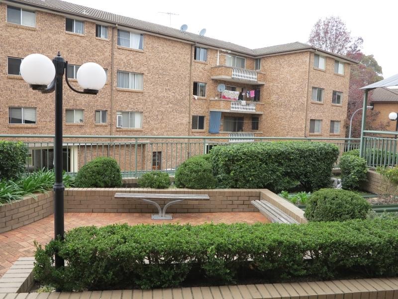 9/104-110 Terminus St, Liverpool NSW 2170