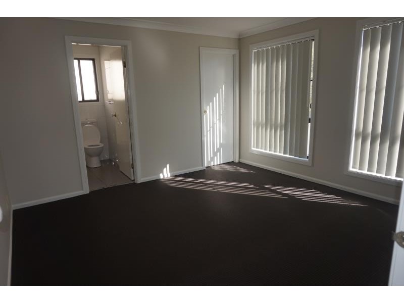 12B Taloma Crescent, Lurnea NSW 2170