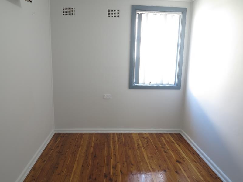 8 Maxwells Avenue, Ashcroft NSW 2168