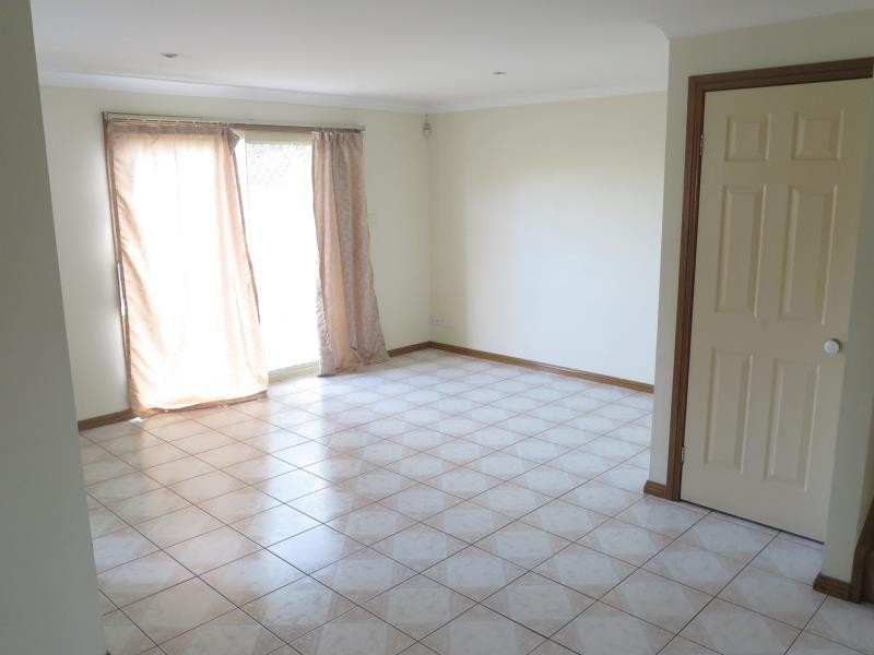 8 Althorpe Drive, Green Valley NSW 2168