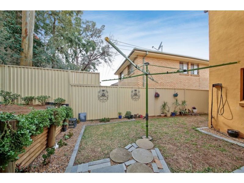 10 Perina Close, Casula NSW 2170