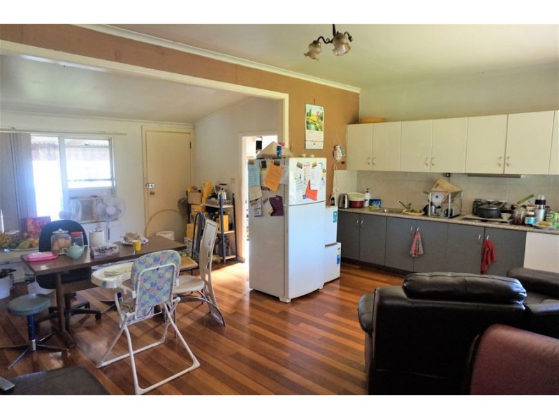 18 Knight St, Lansvale NSW 2166