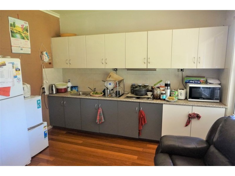 18 Knight St, Lansvale NSW 2166