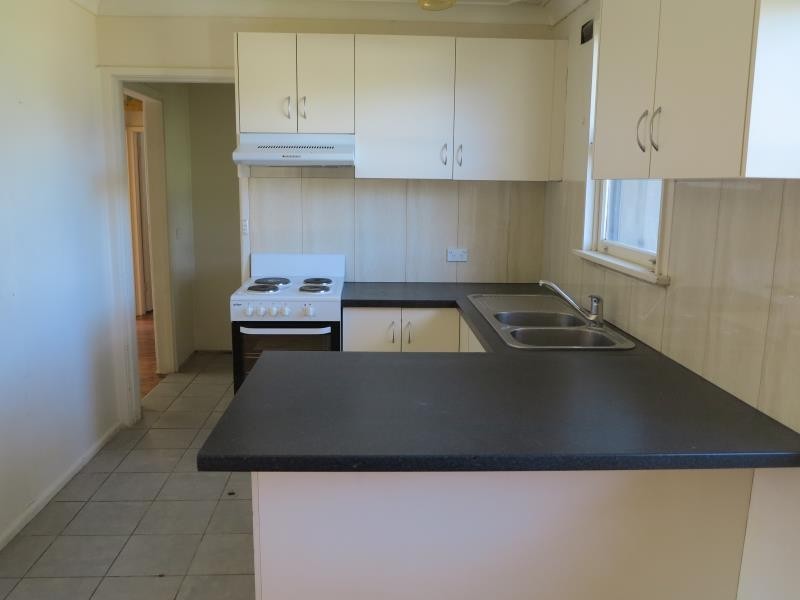 10 Maxwells Avenue, Ashcroft NSW 2168