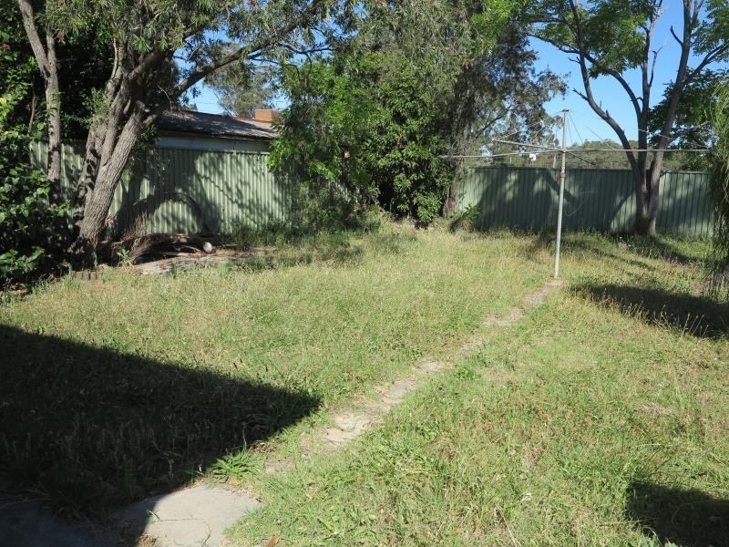 10 Maxwells Avenue, Ashcroft NSW 2168