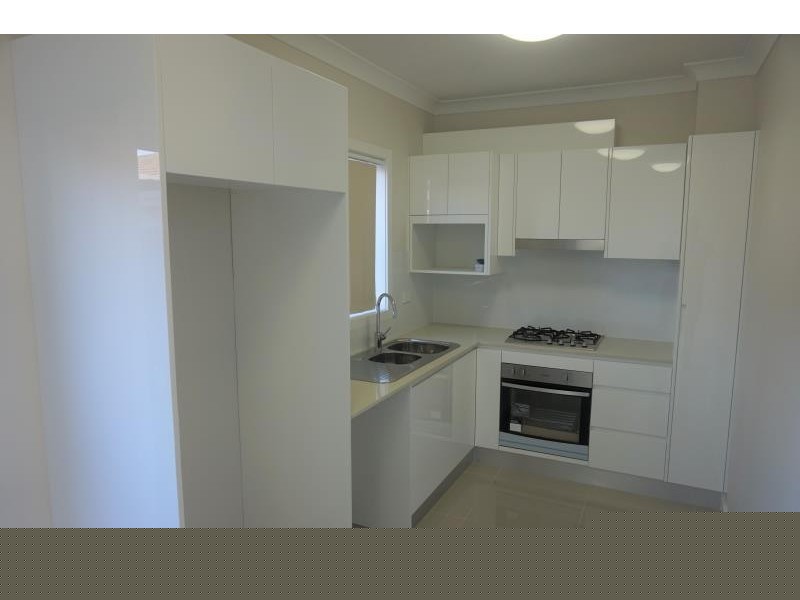 4/60-62 Passefield St, Liverpool NSW 2170