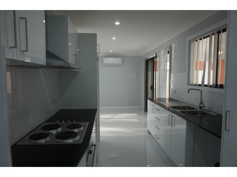 19A Salisbury Avenue, Glenfield NSW 2167