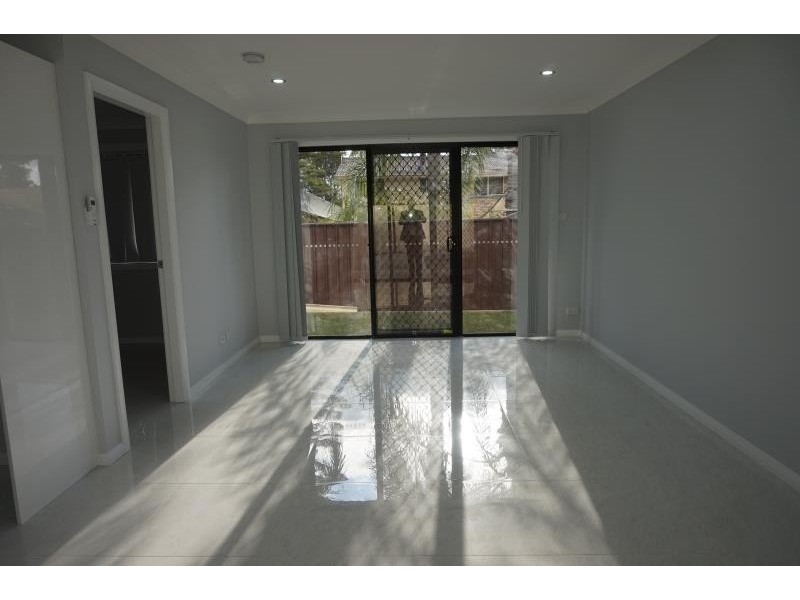 19A Salisbury Avenue, Glenfield NSW 2167