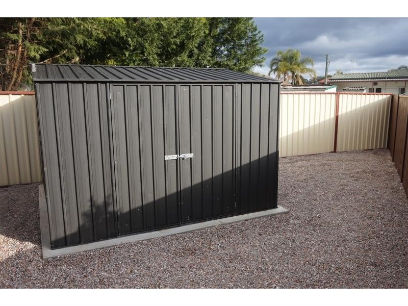 19A Salisbury Avenue, Glenfield NSW 2167