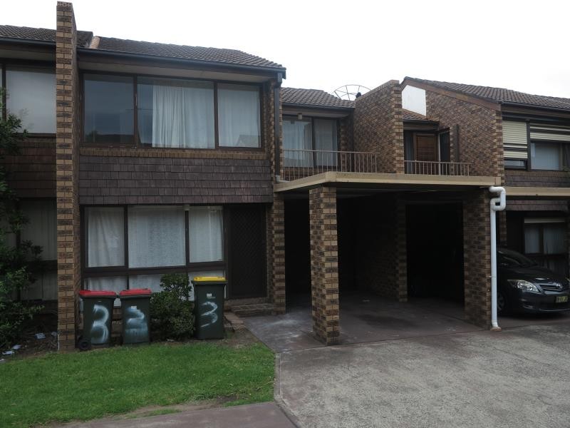 3/100 Hoxton Park Rd, Liverpool NSW 2170