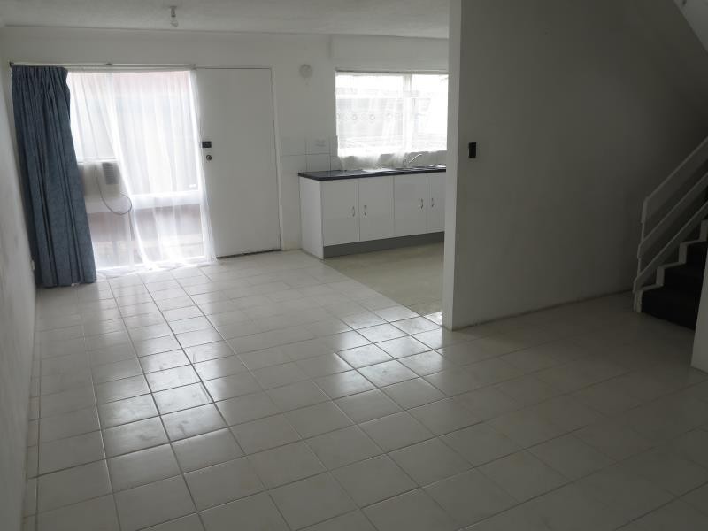 3/100 Hoxton Park Rd, Liverpool NSW 2170