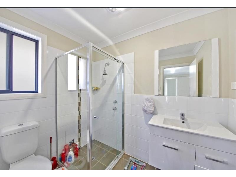 32 Pekin St, Spring Farm NSW 2570