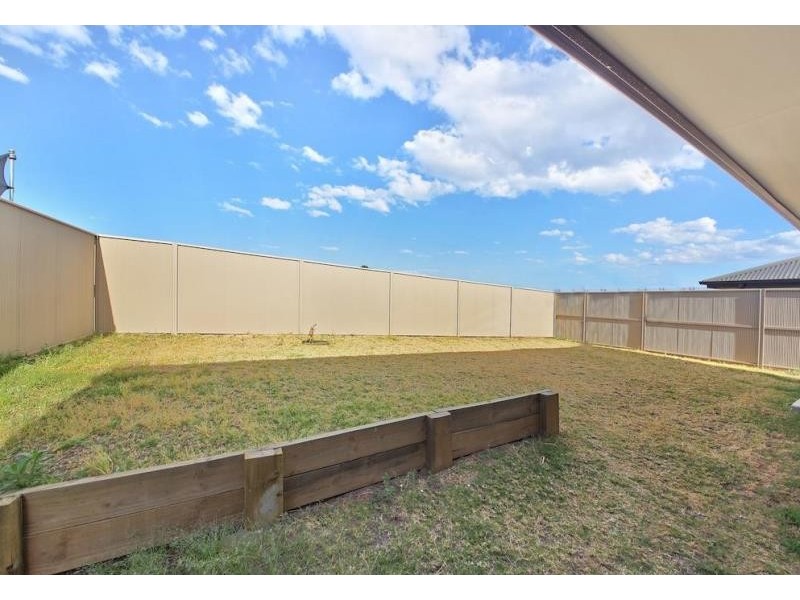 32 Pekin St, Spring Farm NSW 2570