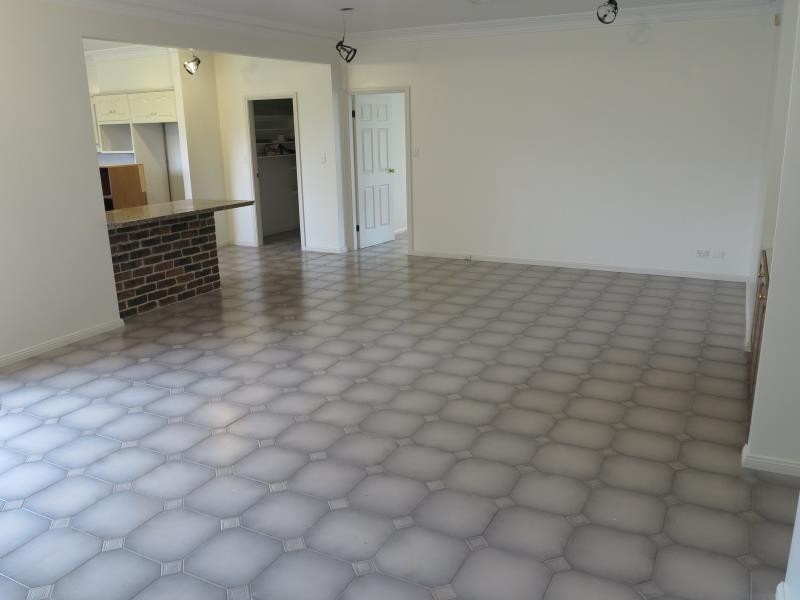 251 Newbridge Rd, Chipping Norton NSW 2170