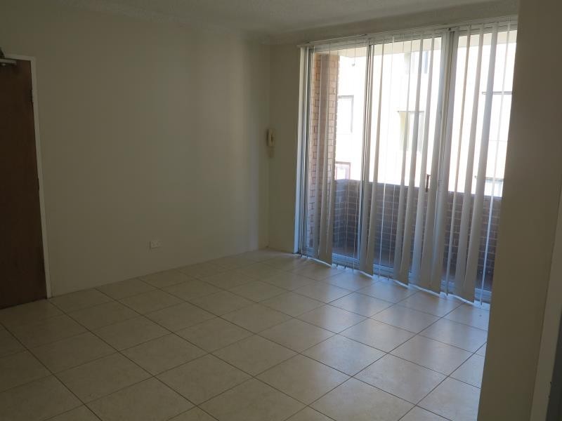 27/20-22 Speed St, Liverpool NSW 2170