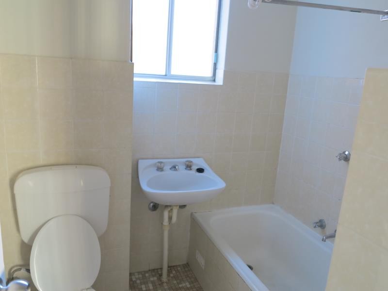 27/20-22 Speed St, Liverpool NSW 2170