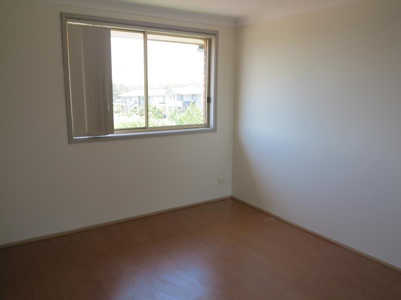 3/130 GLENFIELD RD, Glenfield NSW 2167