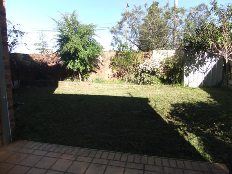 3/130 GLENFIELD RD, Glenfield NSW 2167