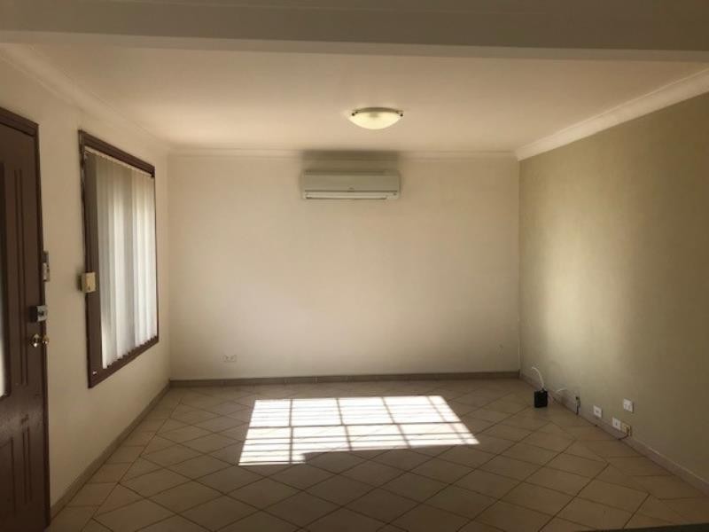 8 Ida Avenue, Lurnea NSW 2170