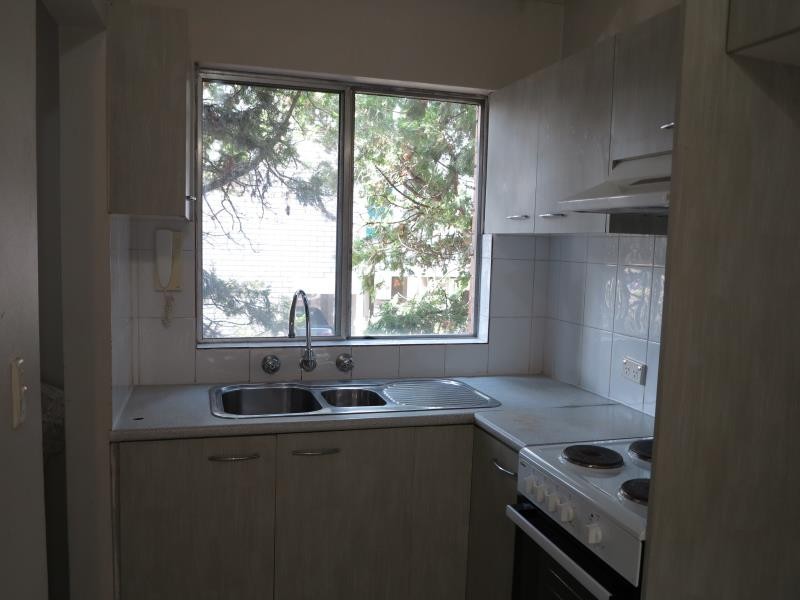 8/30 GOULBURN ST, Liverpool NSW 2170