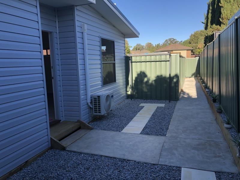 2a Longreef Crescent, Woodbine NSW 2560