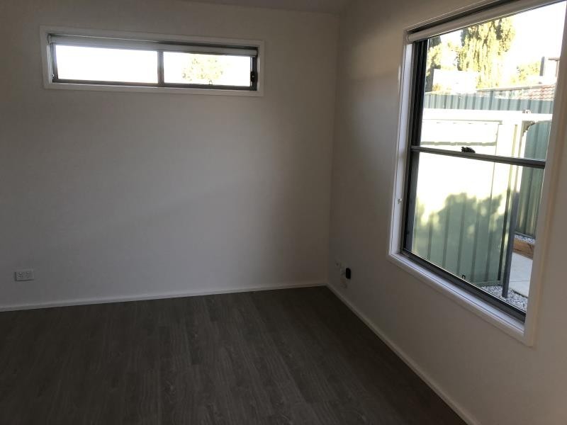 2a Longreef Crescent, Woodbine NSW 2560