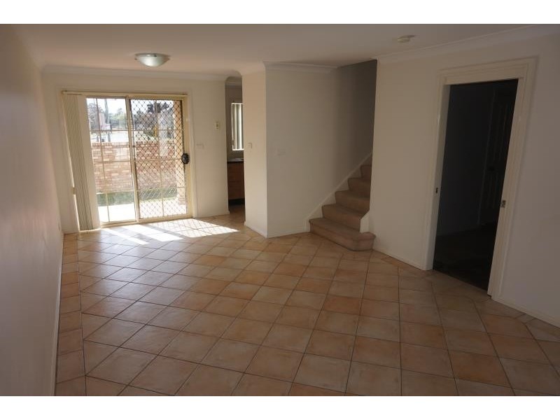 6/1 Lions Road, Lurnea NSW 2170