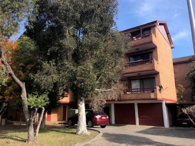 10/39-41 Bathurst Street, Liverpool NSW 2170