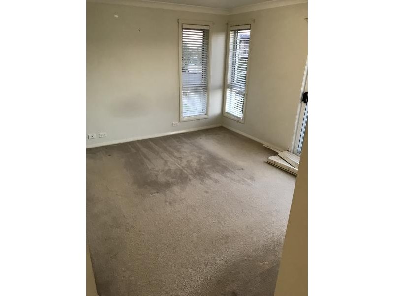 12 Truscott Avenue, Middleton Grange NSW 2171