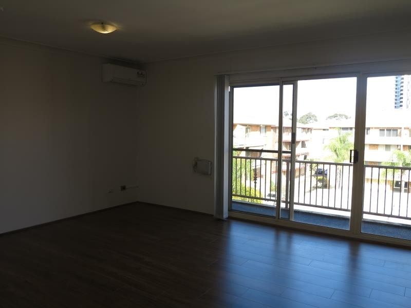117/2 RIVERPARK DRIVE, Liverpool NSW 2170