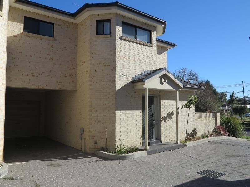 2/50 Pearce, Liverpool NSW 2170