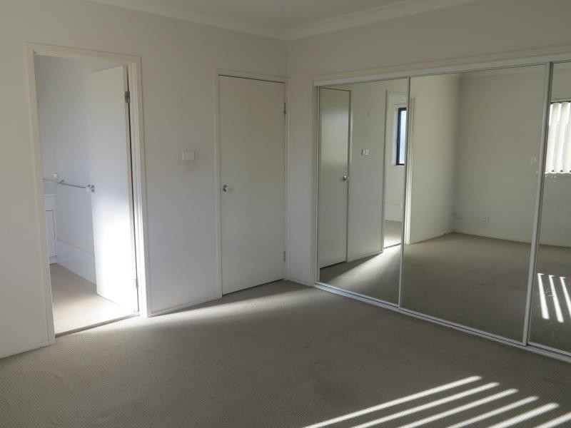 2/50 Pearce, Liverpool NSW 2170