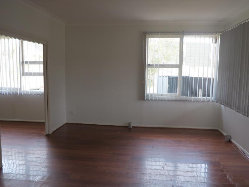 85 GRAHAM AVE, Lurnea NSW 2170