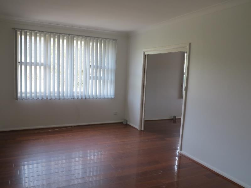 85 GRAHAM AVE, Lurnea NSW 2170