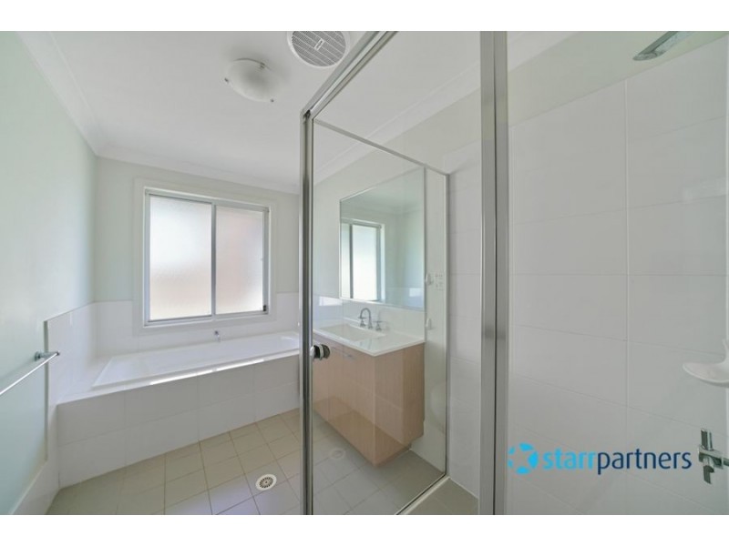 12 TRUSCOTT AVENUE, Middleton Grange NSW 2171