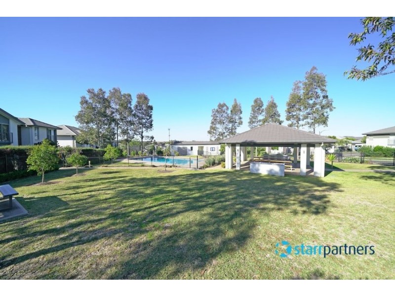12 TRUSCOTT AVENUE, Middleton Grange NSW 2171