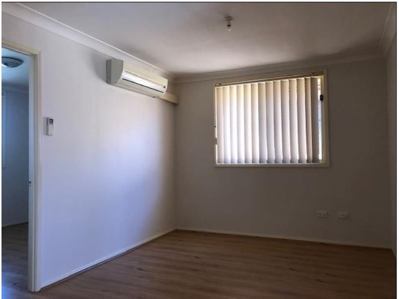 302 North Liverpool Road, Green Valley NSW 2168