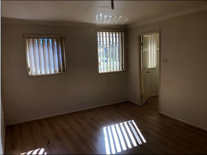 302 North Liverpool Road, Green Valley NSW 2168