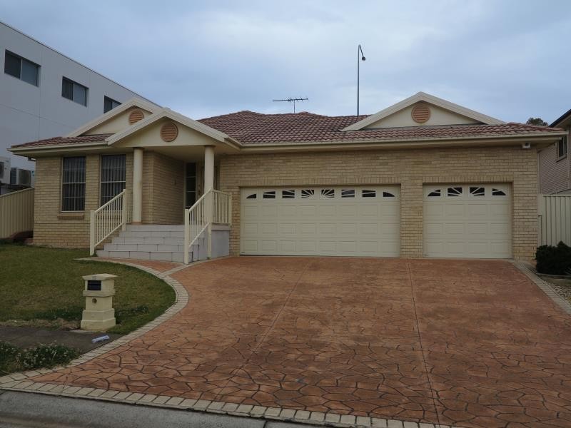 16 KIERNAN CRESCENT, Abbotsbury NSW 2176