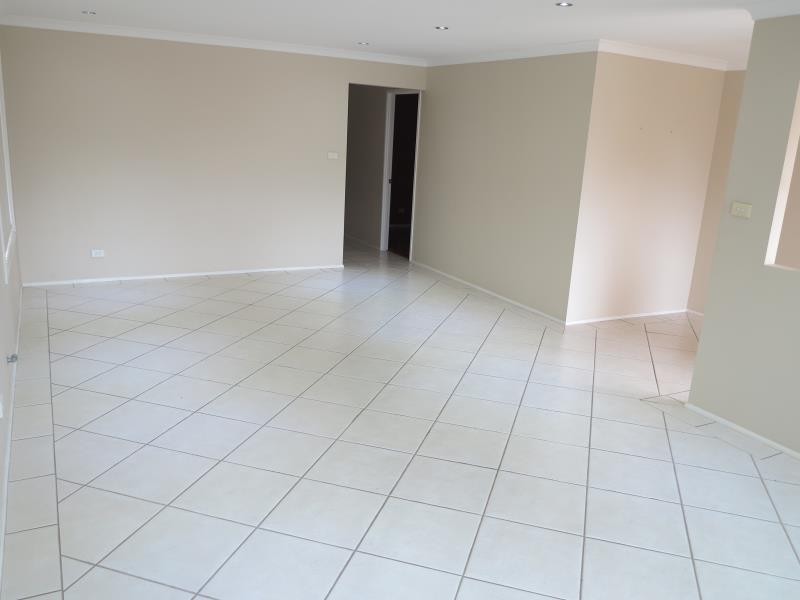 16 KIERNAN CRESCENT, Abbotsbury NSW 2176