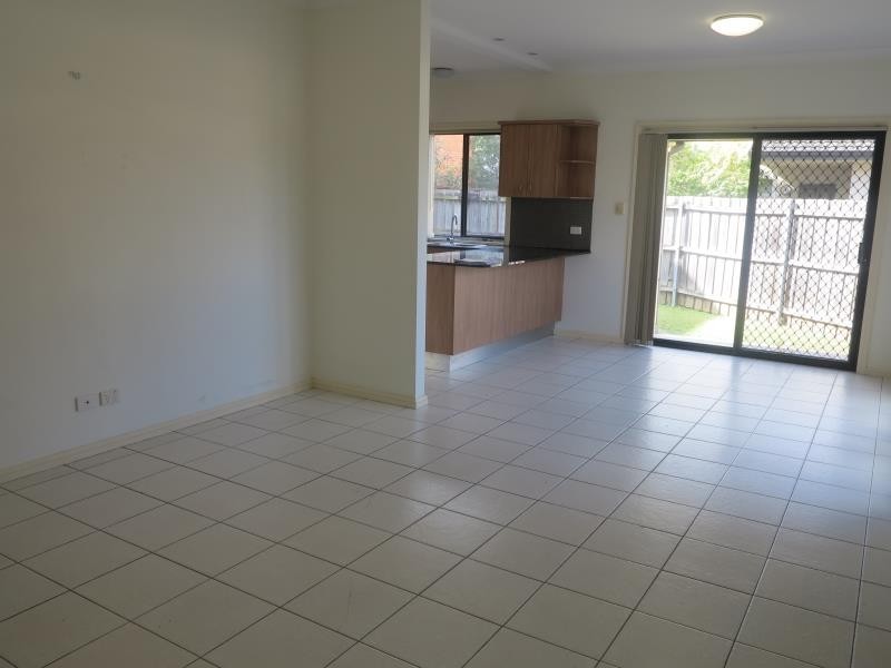 2/133 ELIZABETH DRIVE, Liverpool NSW 2170