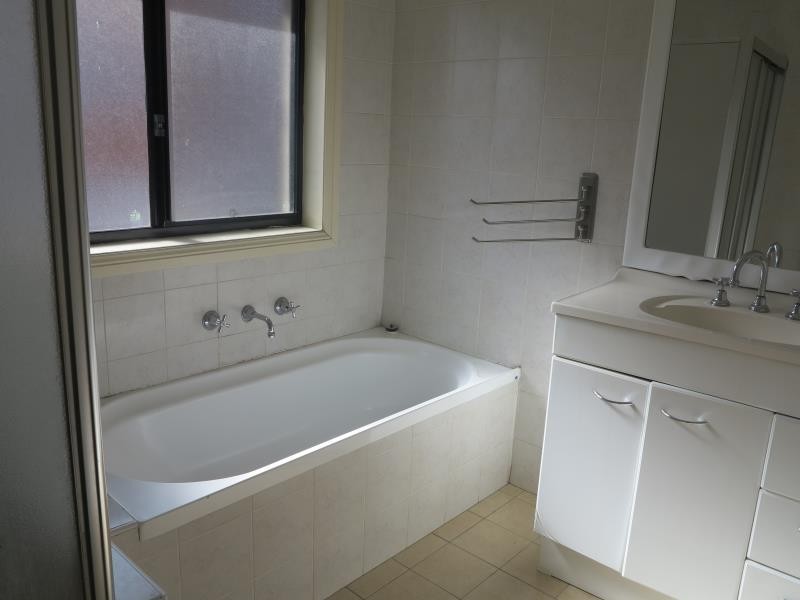 2/133 ELIZABETH DRIVE, Liverpool NSW 2170
