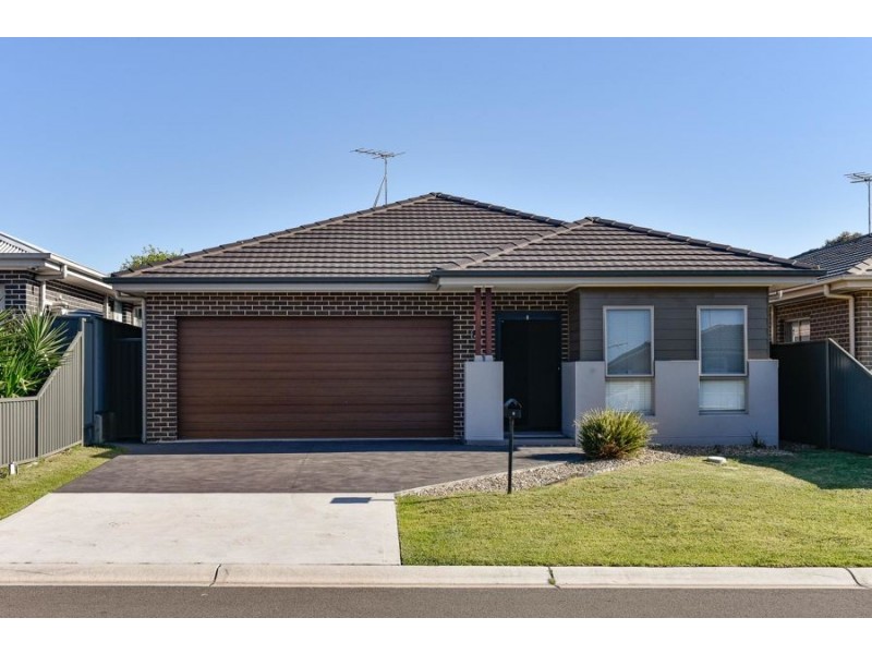 8 zagreb street, Prestons NSW 2170