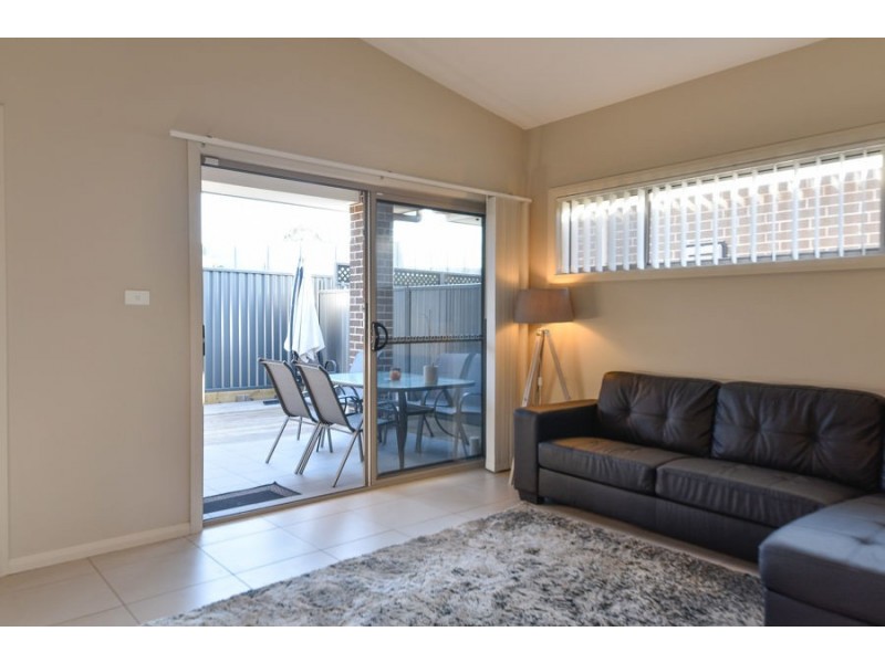 8 zagreb street, Prestons NSW 2170