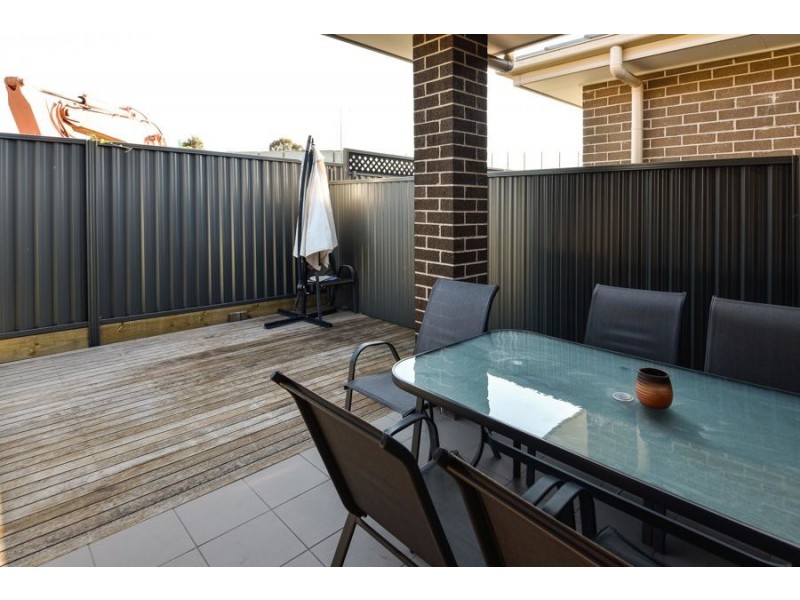 8 zagreb street, Prestons NSW 2170