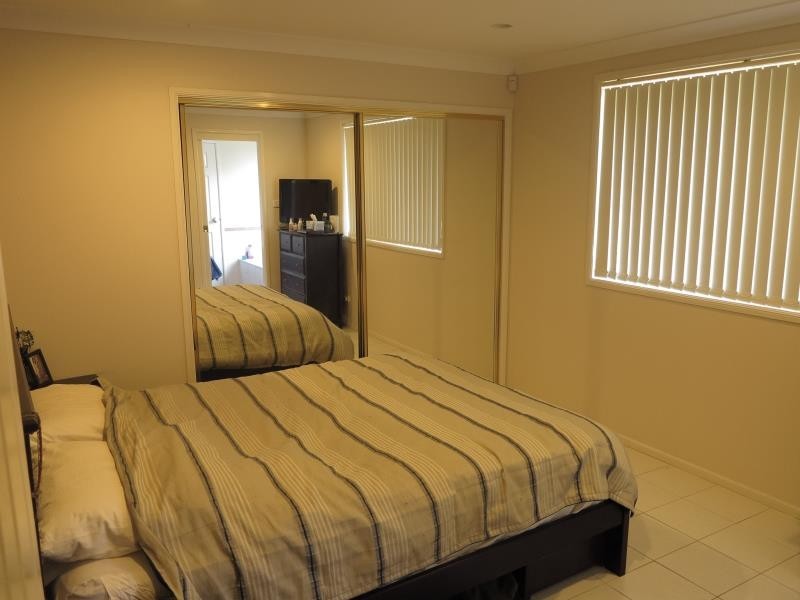 9 Verge Pl, West Hoxton NSW 2171