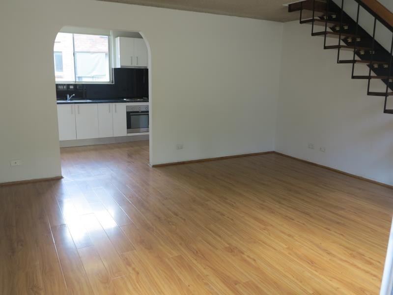 9/1-3 Carboni street, Liverpool NSW 2170