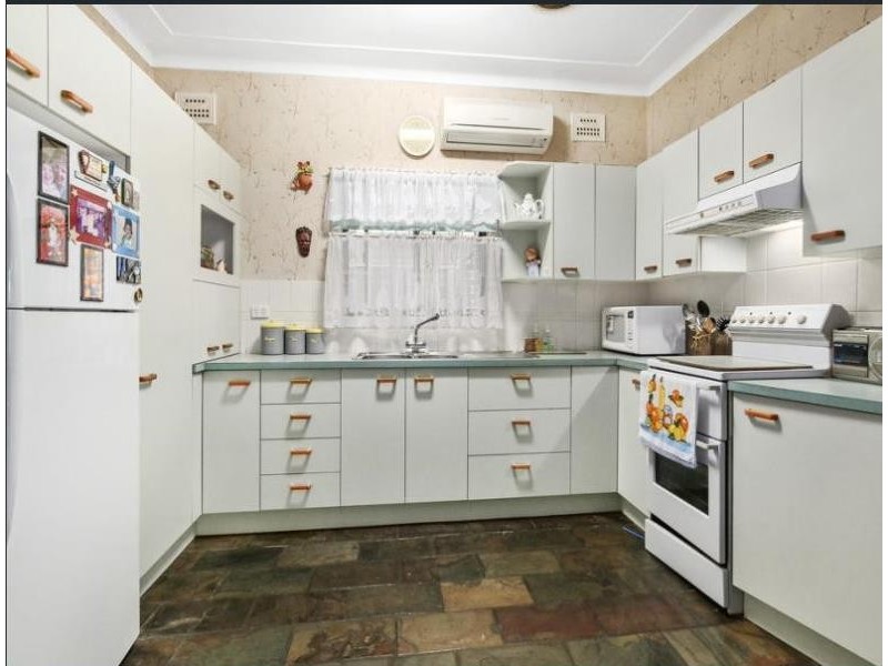 49 Passefield St, Liverpool NSW 2170