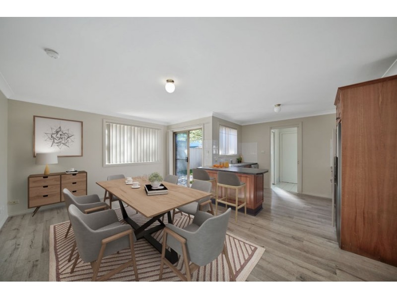 2/2 Wellwood Avenue, Moorebank NSW 2170