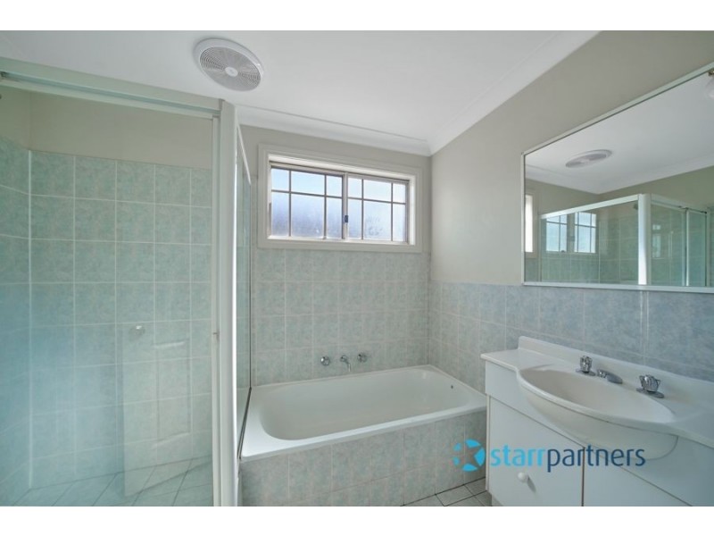 2/2 Wellwood Avenue, Moorebank NSW 2170